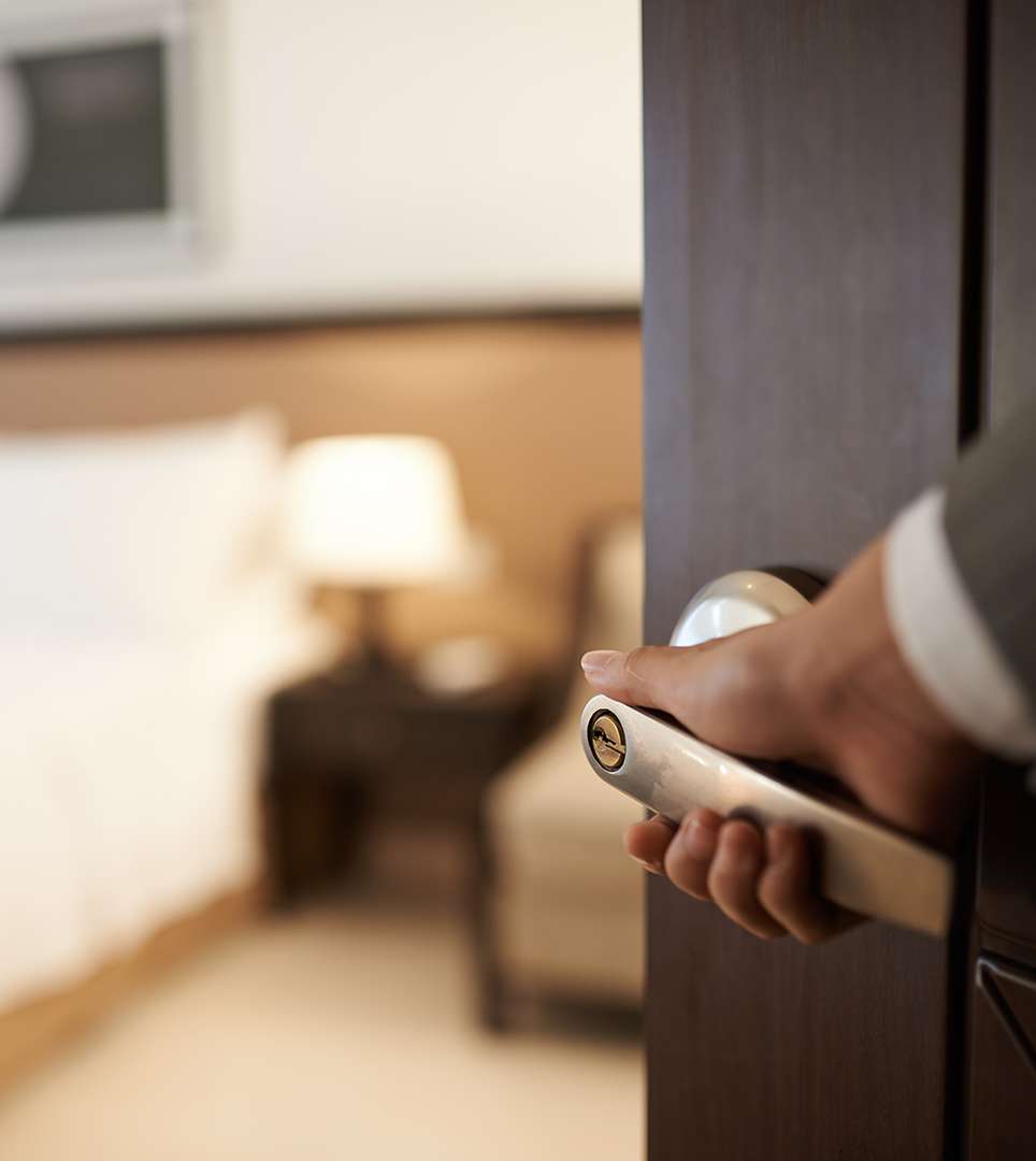 EACH WELL-APPOINTED GUEST ROOM IS IDEALFOR BUSINESS OR LEISURE TRAVELERS