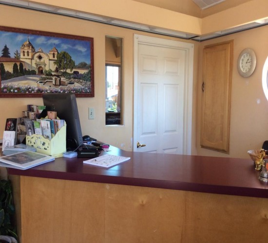 Welcome To Los Padres Inn - Reception Desk